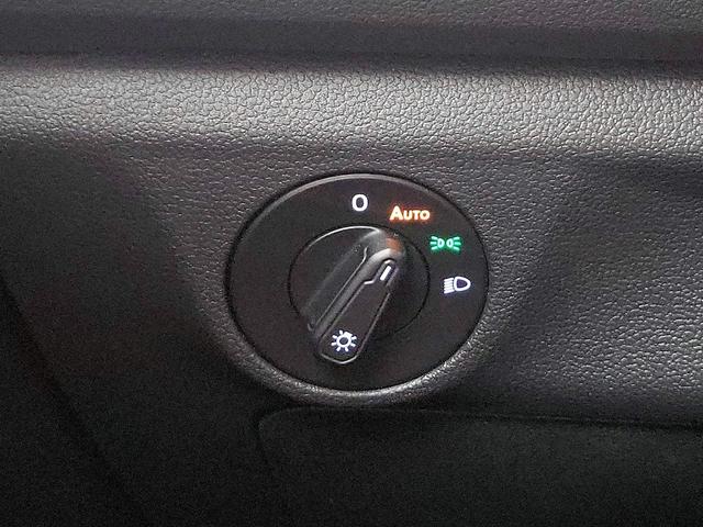 Photo of 2019 Gray Volkswagen Jetta