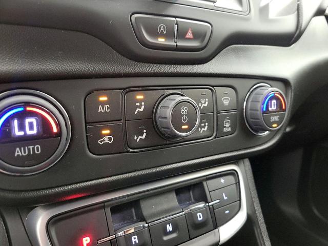Photo of 2022 White GMC Terrain