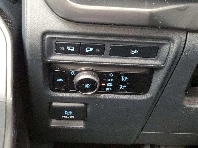 Photo of 2023 White Ford F-150