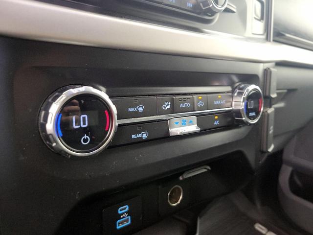 Photo of 2021 White Ford F-150