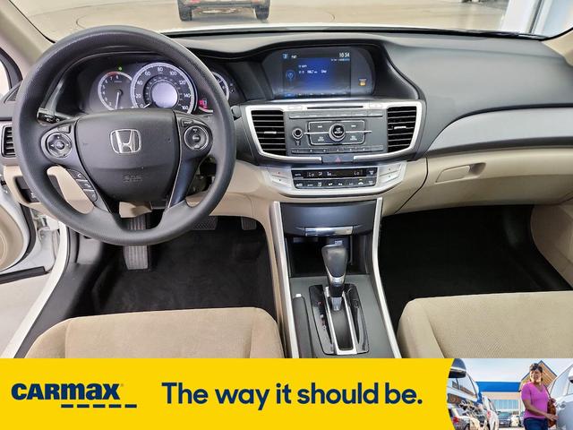 Photo of 2013 White Honda Accord