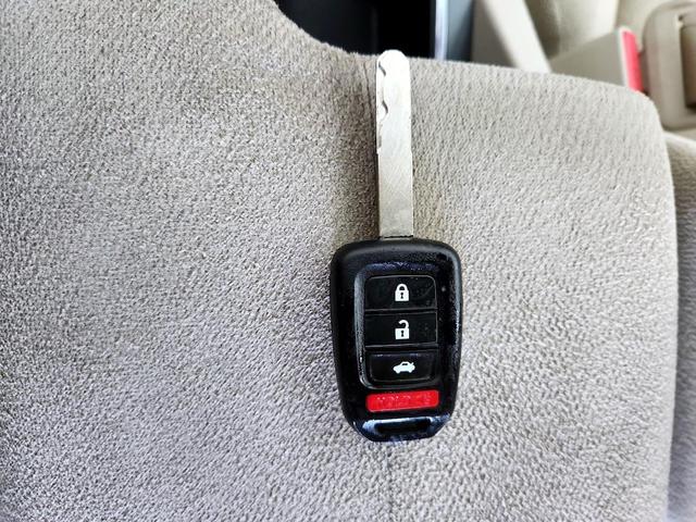Photo of 2013 White Honda Accord