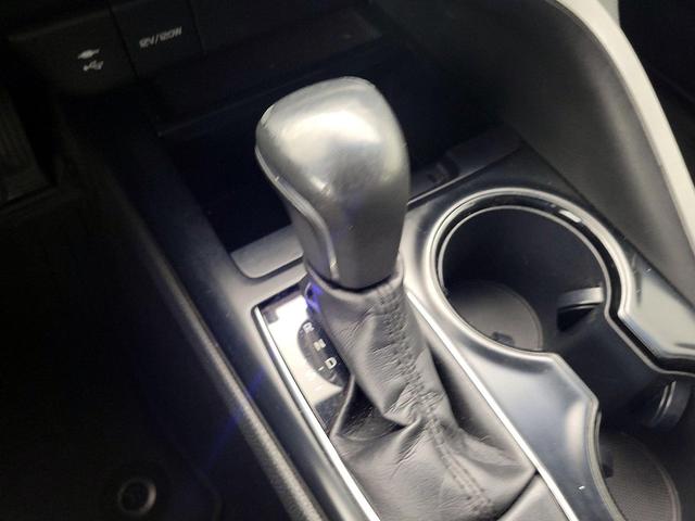 Photo of 2018 White Toyota Camry