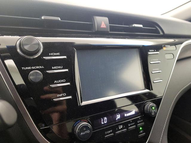 Photo of 2018 White Toyota Camry