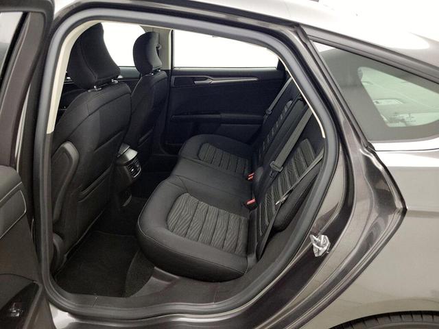 Photo of 2016 Gray Ford Fusion