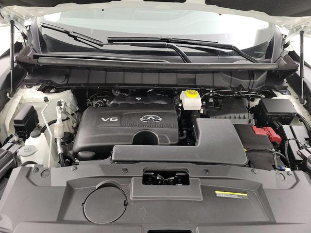 Photo of 2024 White INFINITI QX60