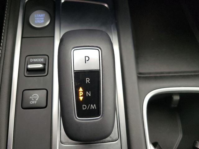 Photo of 2024 White INFINITI QX60