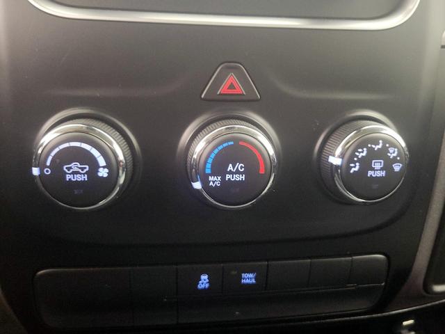 Photo of 2022 White RAM 1500 Classic