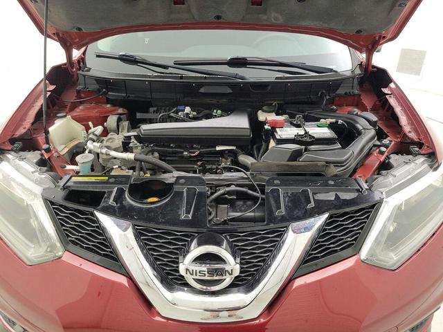 Photo of 2015 Burgundy Nissan Rogue