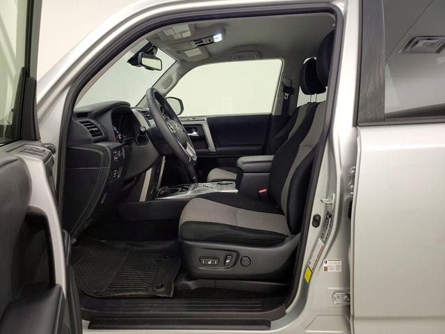 Photo of 2022 Silver Toyota 4Runner
