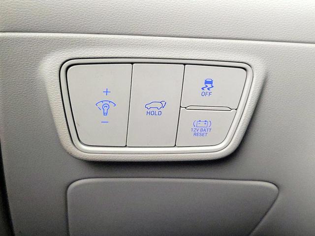 Photo of 2024 Blue Hyundai TUCSON Hybrid