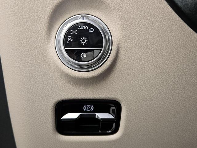 Photo of 2024 Gray Mercedes-Benz CLE 300