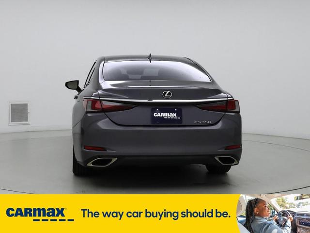 Photo of 2021 Gray Lexus ES 350