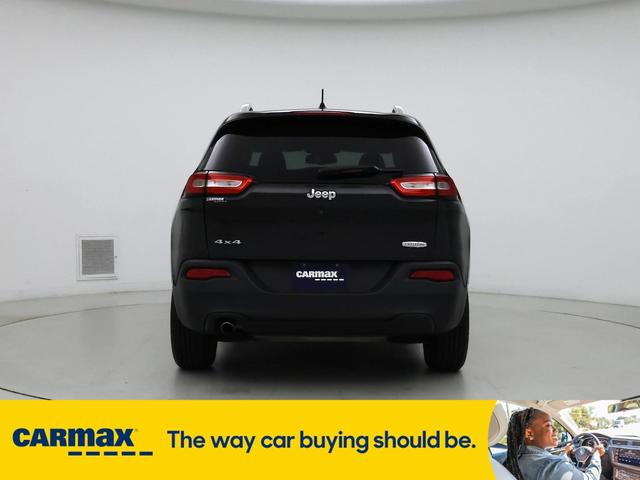 Photo of 2015 Black Jeep Cherokee
