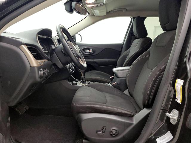 Photo of 2015 Black Jeep Cherokee