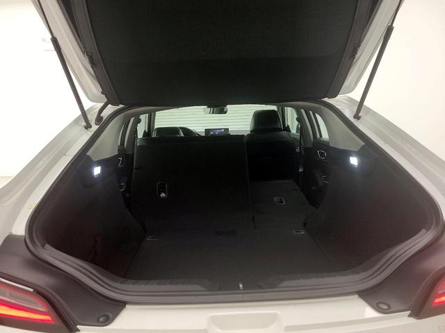Photo of 2023 White Acura Integra