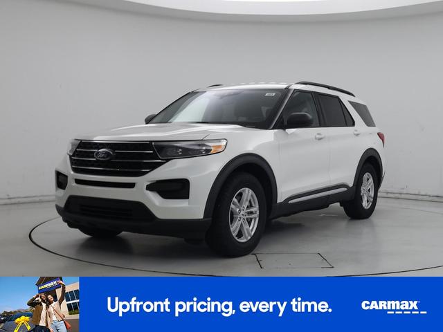 Photo of 2020 White Ford Explorer