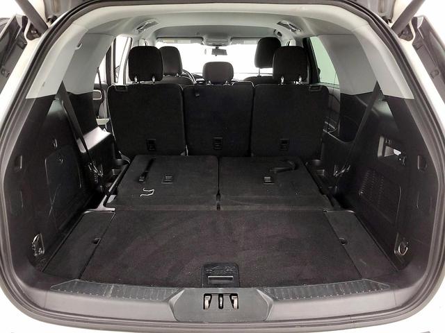 Photo of 2020 White Ford Explorer