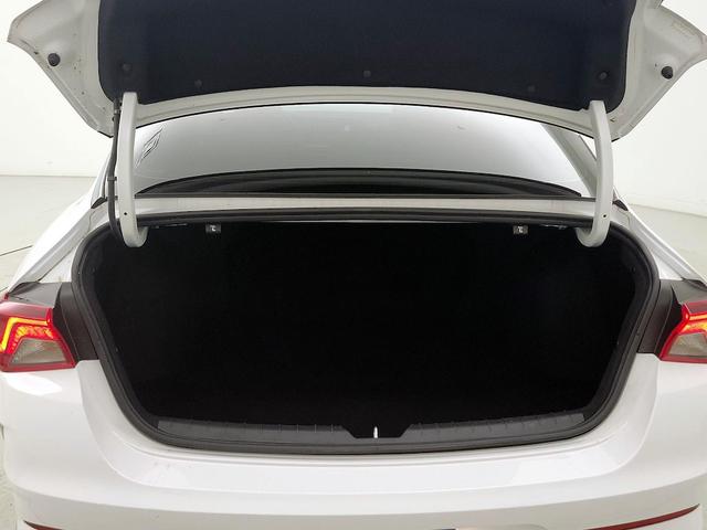 Photo of 2024 White Kia K5