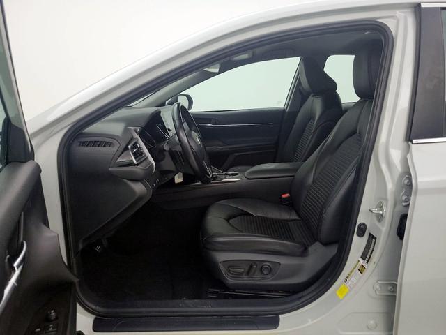 Photo of 2023 White Toyota Camry