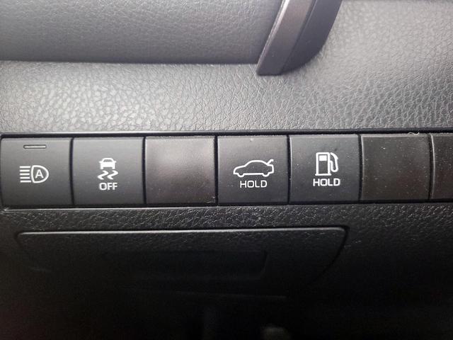 Photo of 2023 White Toyota Camry