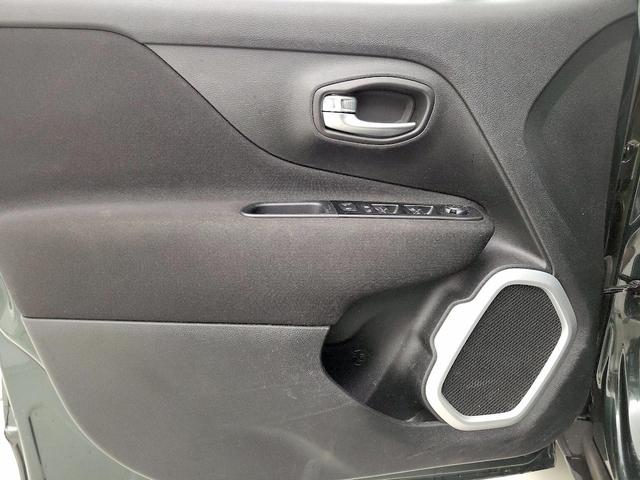 Photo of 2021 Green Jeep Renegade