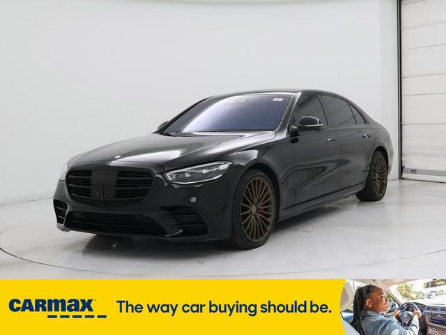 Photo of 2022 Black Mercedes-Benz S-Class