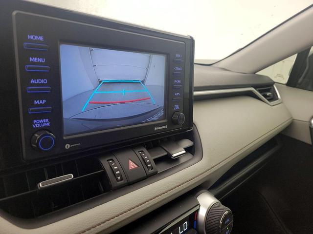 Photo of 2022 Silver Toyota RAV4
