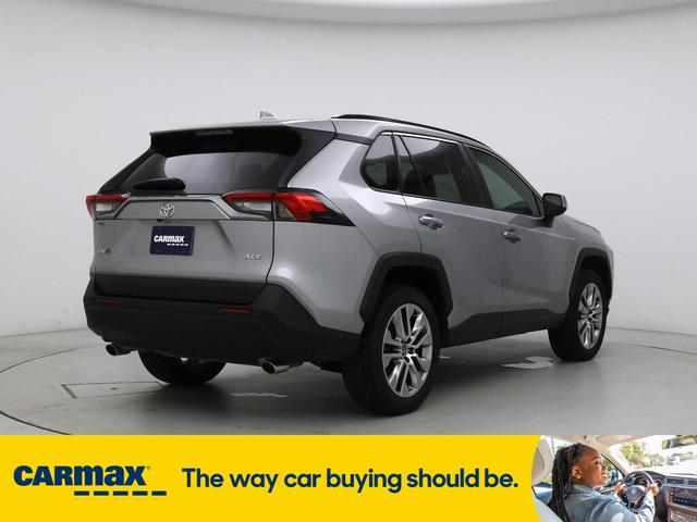 Photo of 2022 Silver Toyota RAV4