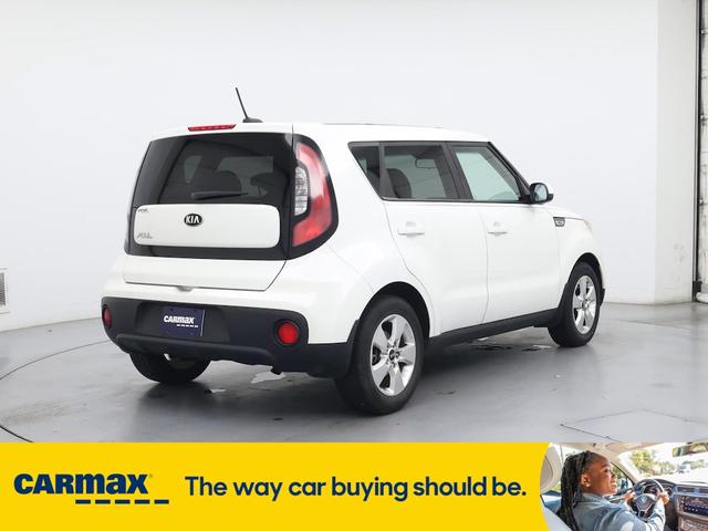 Photo of 2018 White Kia Soul