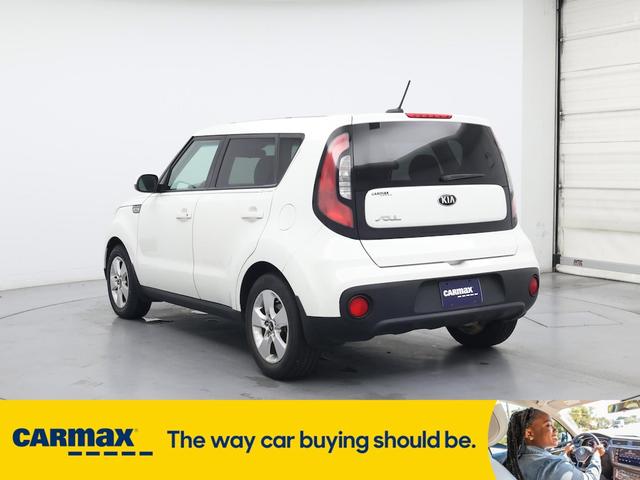 Photo of 2018 White Kia Soul