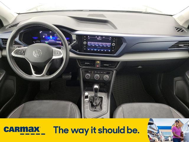 Photo of 2022 Gray Volkswagen Taos
