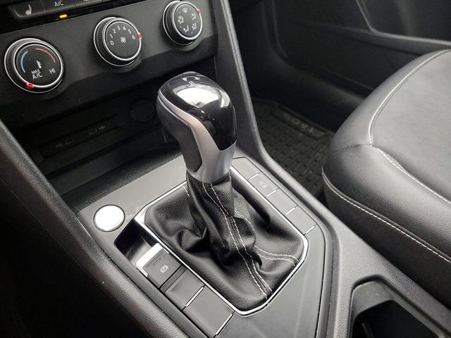 Photo of 2022 Gray Volkswagen Taos