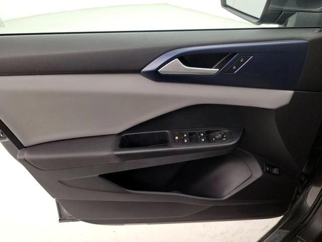 Photo of 2022 Gray Volkswagen Taos