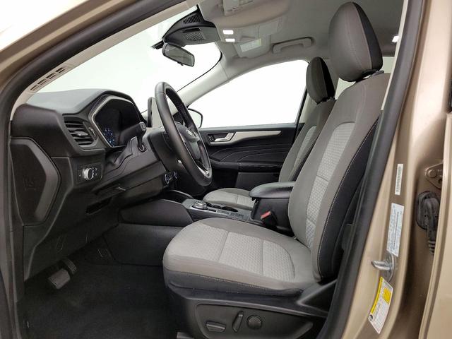 Photo of 2021 Gold Ford Escape