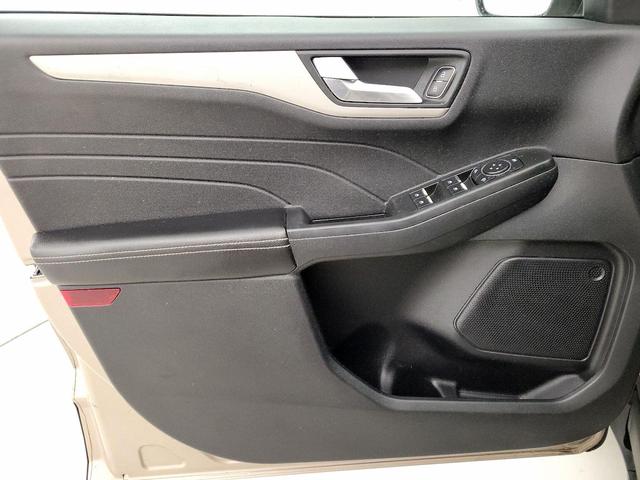 Photo of 2021 Gold Ford Escape