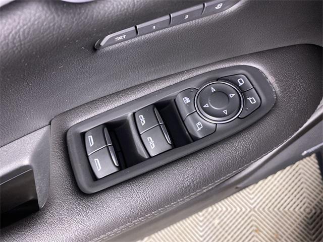 Photo of 2022 Rosewood Metallic Cadillac XT5