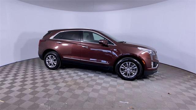Photo of 2022 Rosewood Metallic Cadillac XT5