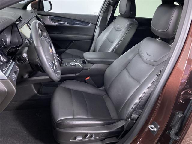 Photo of 2022 Rosewood Metallic Cadillac XT5