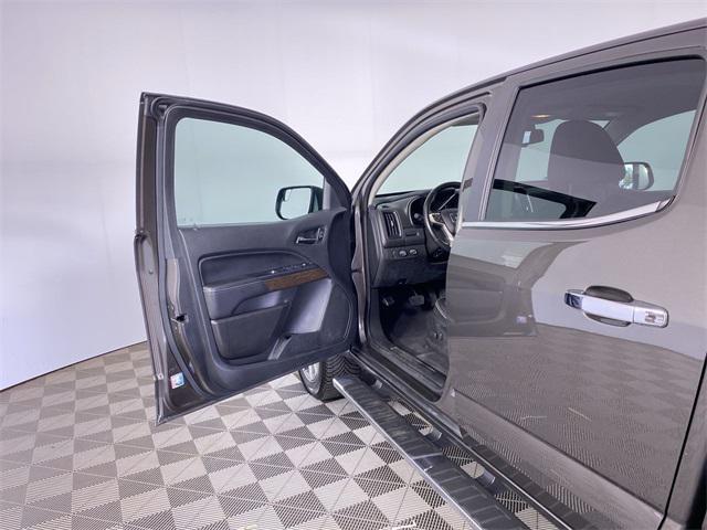 Photo of 2020 Smokey Quartz Metallic GMC Canyon