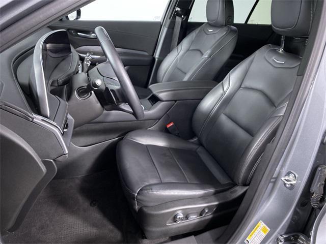 Photo of 2024 Argent Silver Metallic Cadillac XT4
