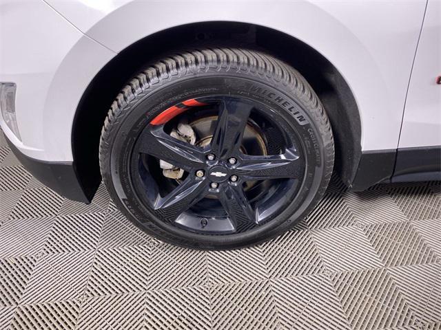 Photo of 2019 Summit White Chevrolet Equinox