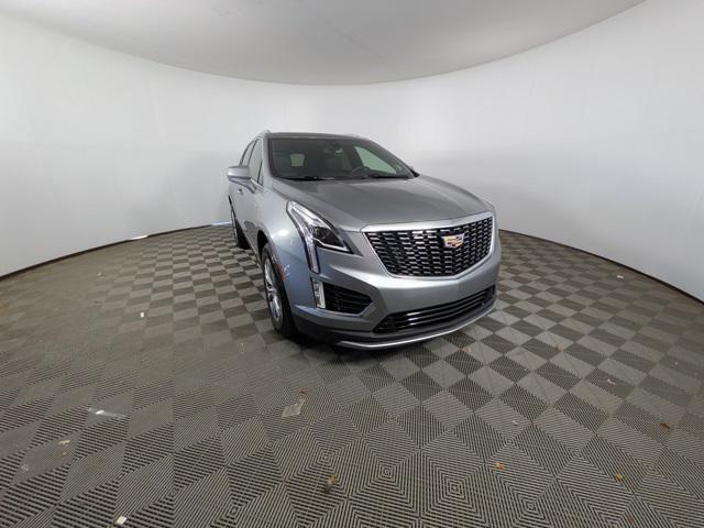 Photo of 2023 Argent Silver Metallic Cadillac XT5