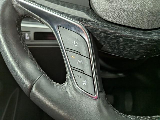 Photo of 2023 Argent Silver Metallic Cadillac XT5