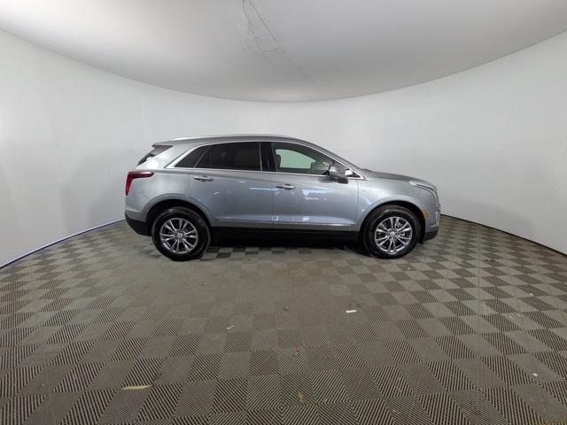 Photo of 2023 Argent Silver Metallic Cadillac XT5