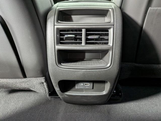 Photo of 2023 Argent Silver Metallic Cadillac XT5