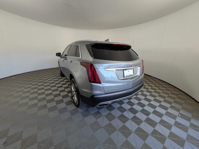 Photo of 2023 Argent Silver Metallic Cadillac XT5