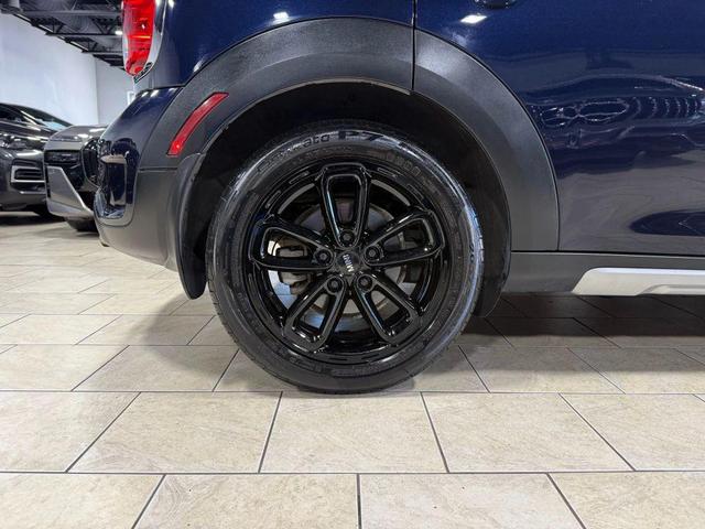 Photo of 2016 Blue MINI Countryman