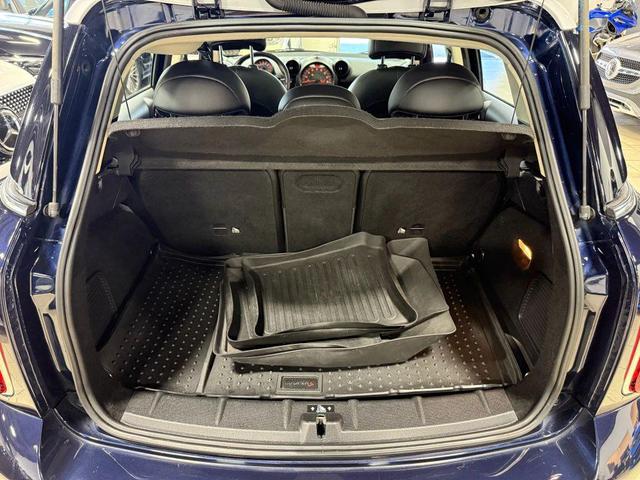 Photo of 2016 Blue MINI Countryman