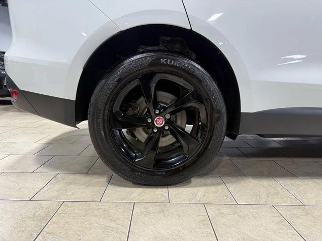 Photo of 2017 Polaris White Jaguar F-PACE